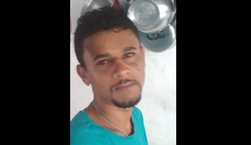 Homem Assassinado No Meio Da Rua Em Teixeira E Pol Cia Pede Ajuda